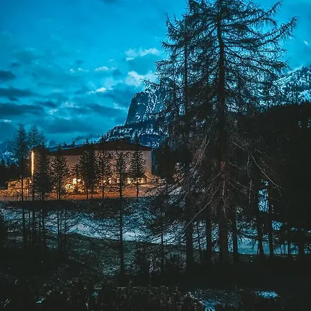 Perla A Cortina Daire Cortina dʼAmpezzo
